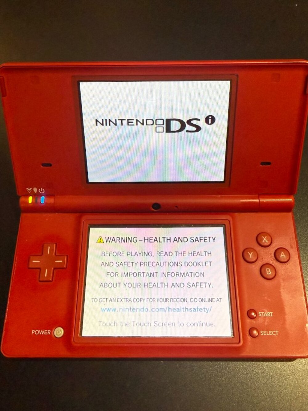 Nintendo DSi Red Handheld System Console with Charger & 4 Games w/ Case TESTED!